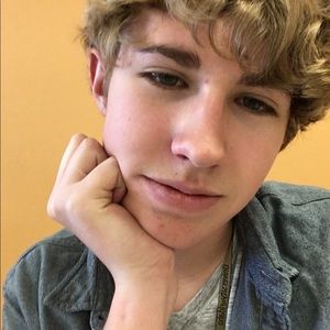 Meet your Posher, Christian